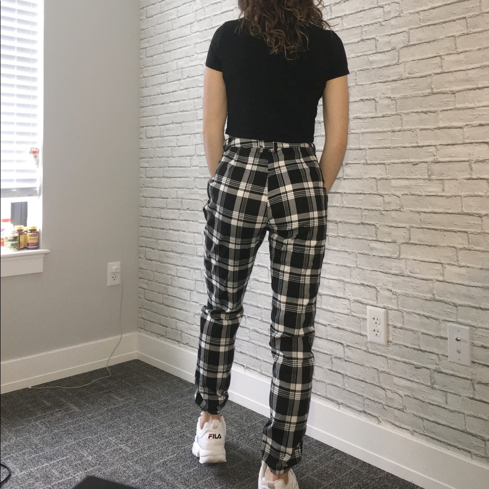 NWOT Plaid jogger pants